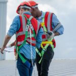 Construction,Worker,Wearing,Safety,Harness,And,Safety,Line,equipment,Of,Industrial